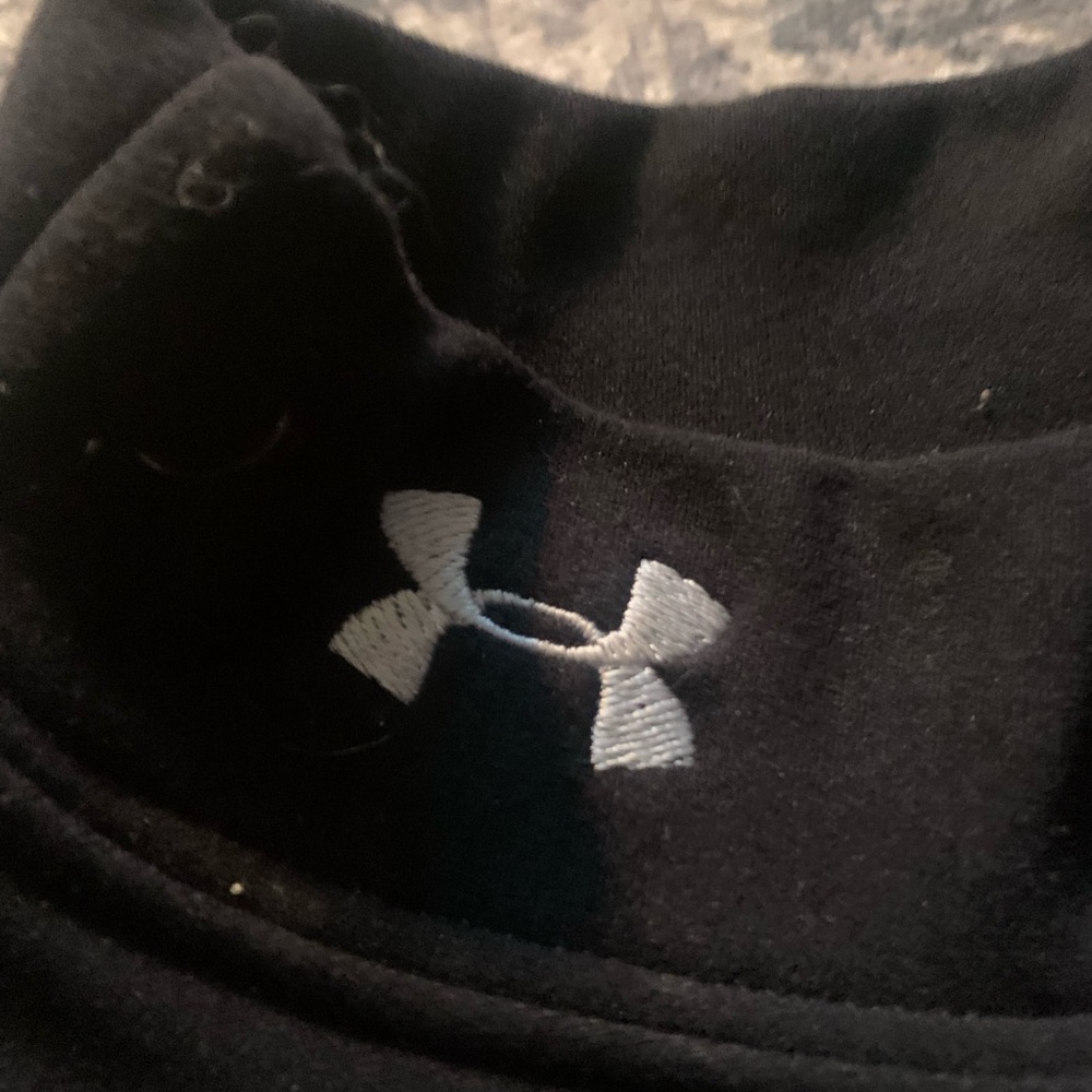 UNDER ARMOUR MOCK NECK - Picture 3 of 5